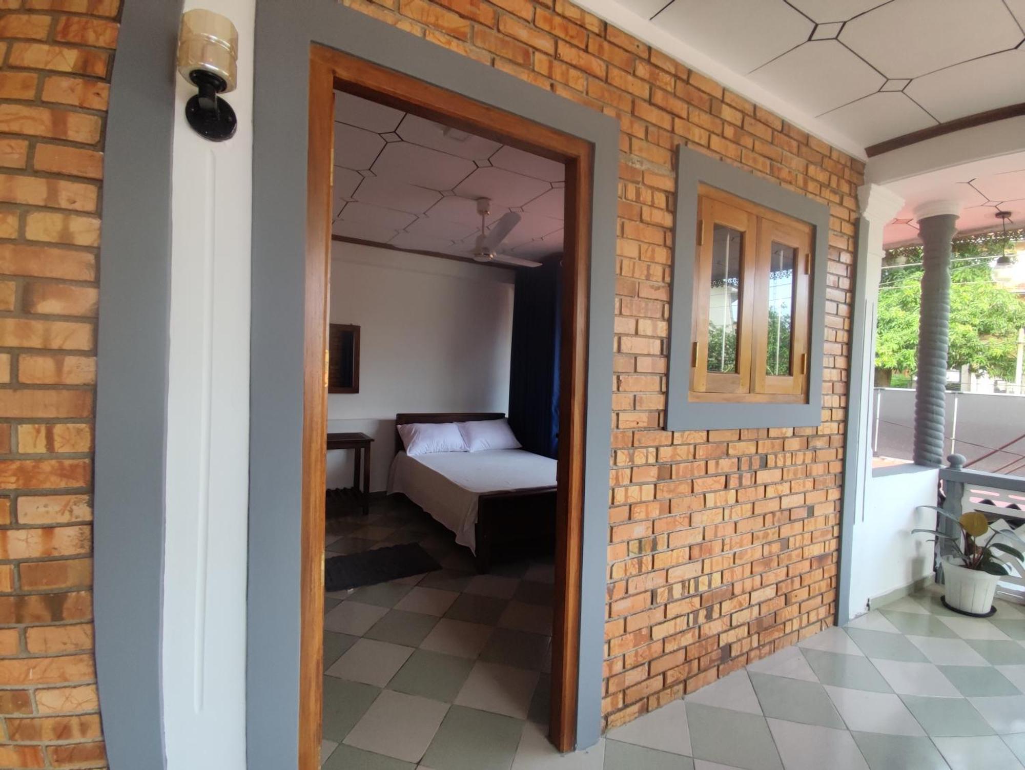 Chandra Holiday Home Dickwella Exterior photo